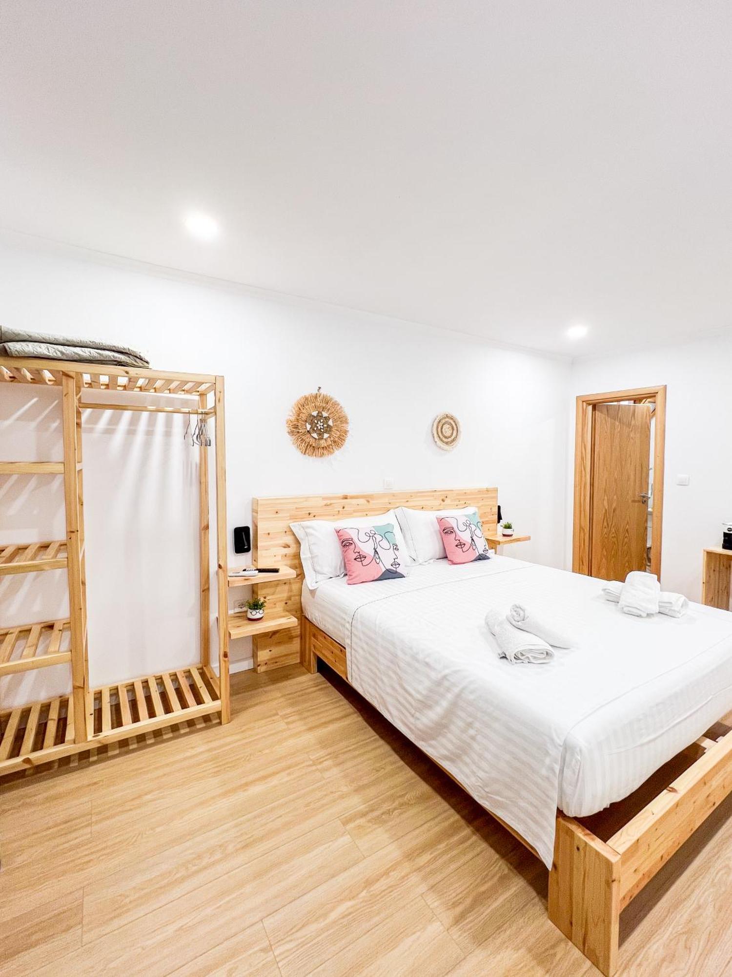 Village View Apartments Himare Exterior foto